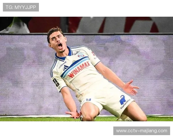 斯特拉斯堡租借前锋福法纳,寻求补强锋线